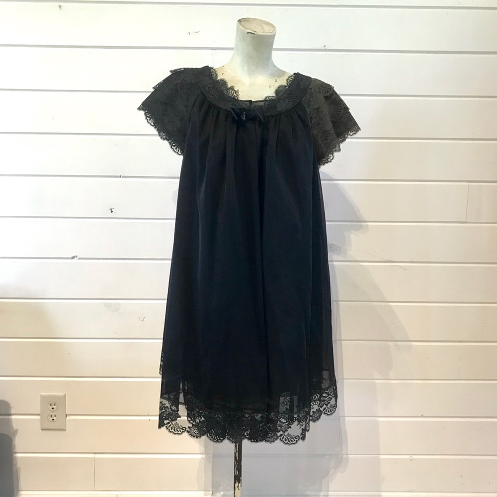 Vintage 1960s Black Shadowline Peignoir Set M